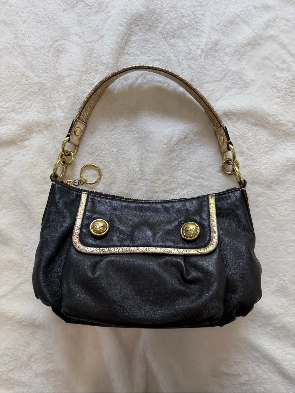 Y2K 2009 Coach Poppy Leather Black/Gold Shoulder
